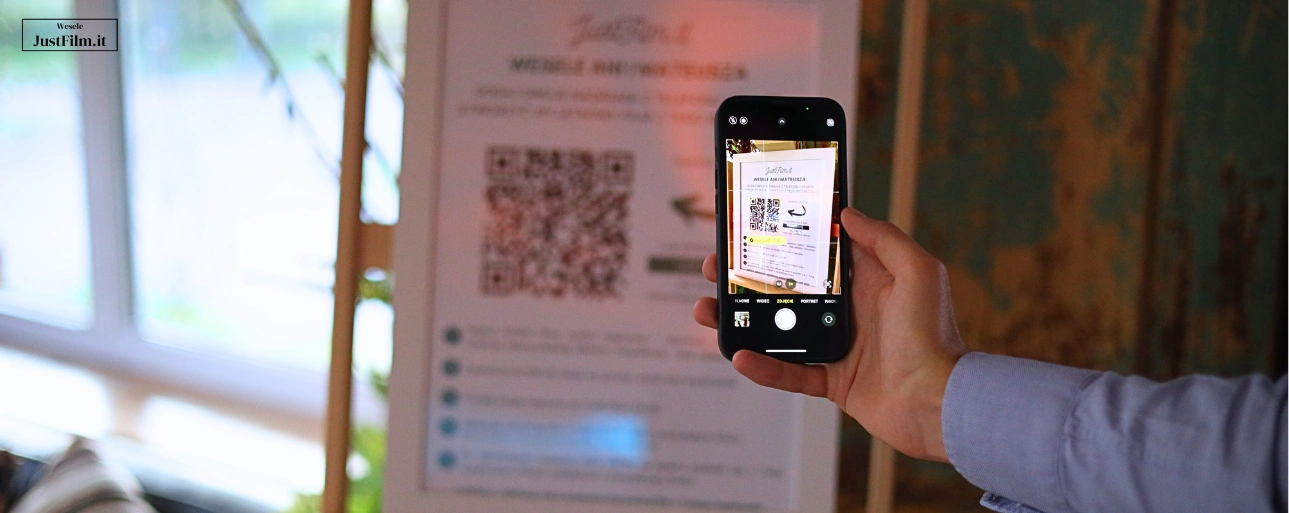 How to make a QR code for a wedding